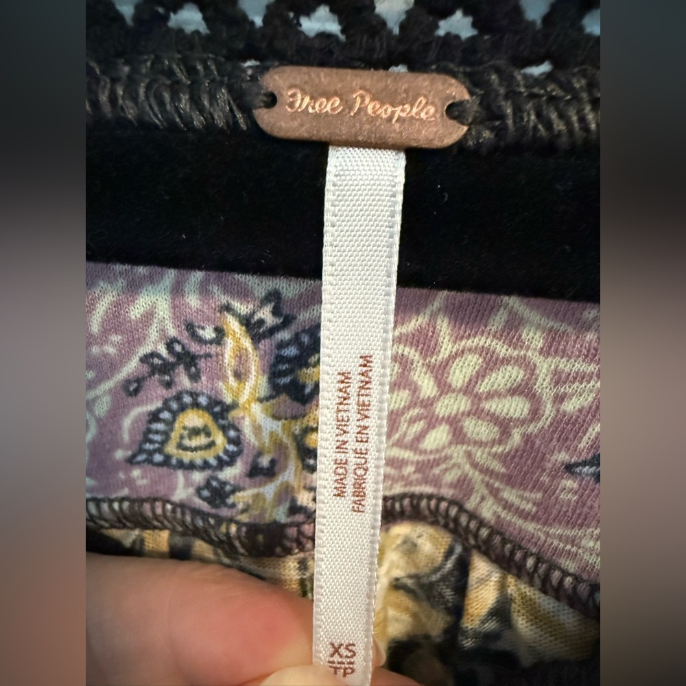 Free People Leilani Mixed-Print Floral Cropped Top - Picture 8 of 9